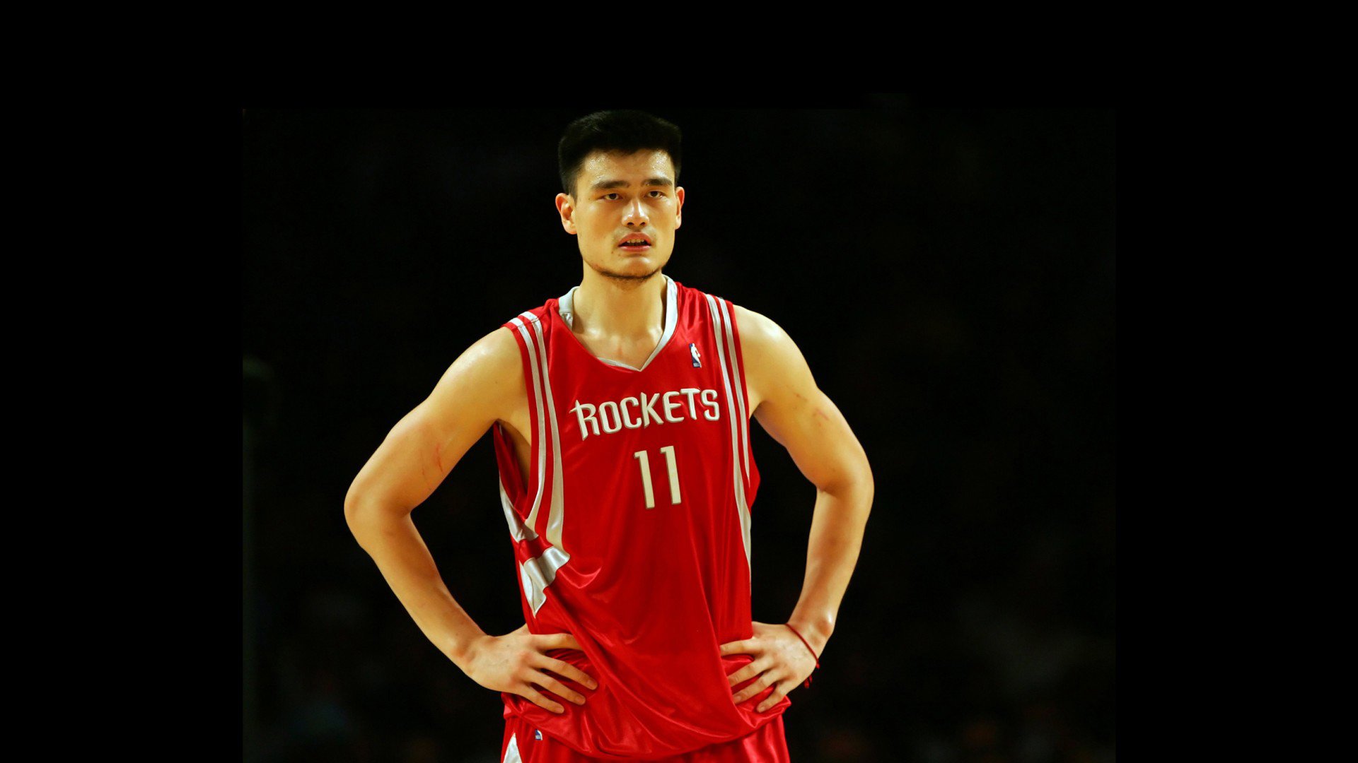 费德勒惊现日本队比赛!比分优势明显,高光表现引爆全网热议